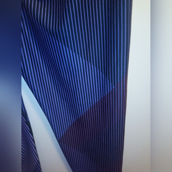 Peloton WITH Array of Color Leggings NWOT - Picture 7 of 8